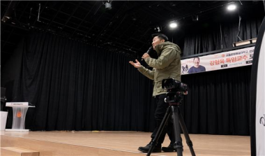 �ݷ������а�